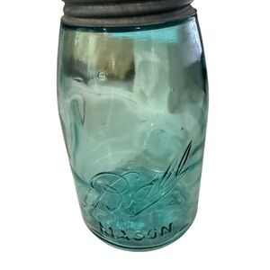 Ball Mason Quart Canning Jar 7 1/4 inch Zinc Lid Bubbles wavy Glass  Aqua Color